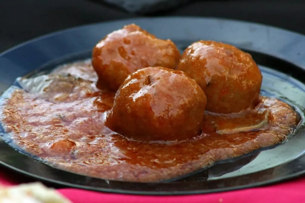 typical and traditional food in brussels, plate of meatballs in sauce