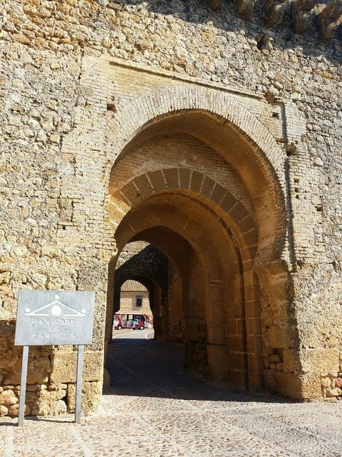 entrance to carmona parador hotel