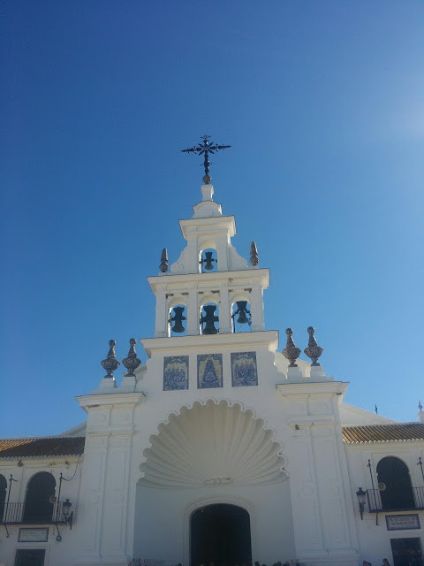 el rocio, seville, sevilla, huelva, excursion, trip, hotel, flamenco, dance, music, folclore, folklore, señora, horses, caballos