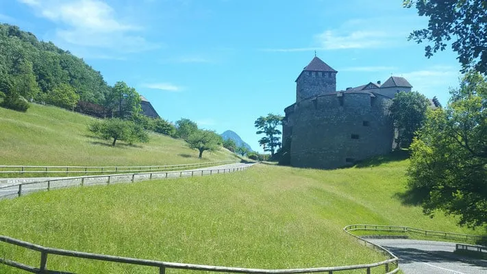 , que ver en Liechtenstein. que visitar en liechtenstein, donde queda liechtenstein, que hacer en liechtenstein
