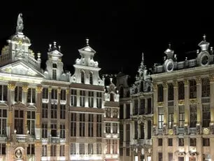 best belgian restaurants in brussels, buildings in Brussels lit up at night