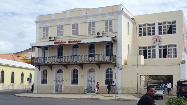 image 6 0 4 2 - Mindelo, Cabo Verde: La Capital Musical