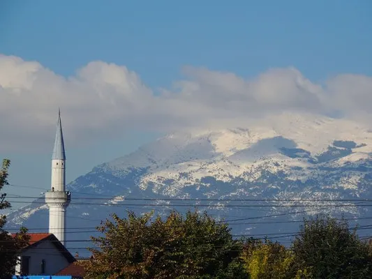 que hacer en kosovo, turismo en kosovo, viajar a kosovo, viaje, que ver, comida tipica, visado, hoteles, vacaciones, senderismo, balkan, balkanes, prizren, pristina, serbia, guerra, bosnia, croata, albanes, como llegar, que hacer, islam, musulman, cristia