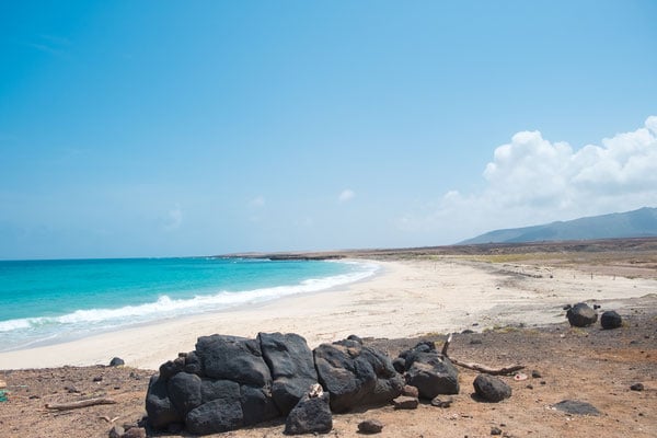 maio, ilha do maio, what is maio, cape verde, capo verde, cabo verde, holidays, hotels, resort, property, vila do maio, airport, flights to maio, stella maris, isla de maio, calheta, turtle, music, island