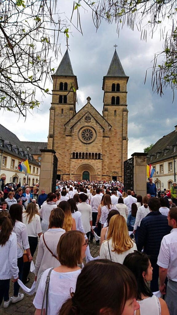 echternach spring prozession, dancing procession unesco heritage