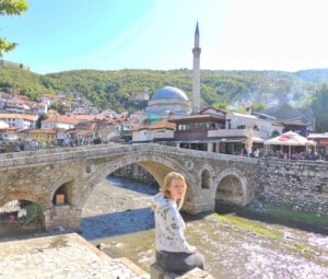 que hacer en kosovo turismo en kosovo viajar a kosovo viaje que ver comida tipica visado hoteles vacaciones senderismo balkan balkanes prizren pristina serbia guerra bosnia croata albanes como llegar que hacer islam musulman cristia - Reflexiones de Viaje