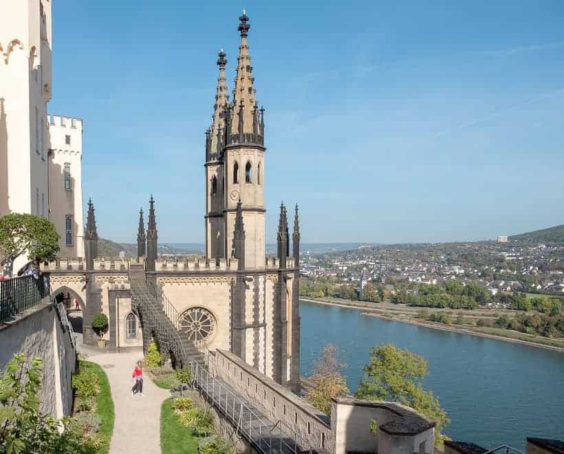 Top Things To Do in the Romantic Rhine Valley, Germany incl. German castles, towns, Rhine river cruises | Discover the most scenic attractions and hikes in Upper Middle Rhine with this Travel Guide + Map. #rhineriver #rivercruise #rhinecastle #germany