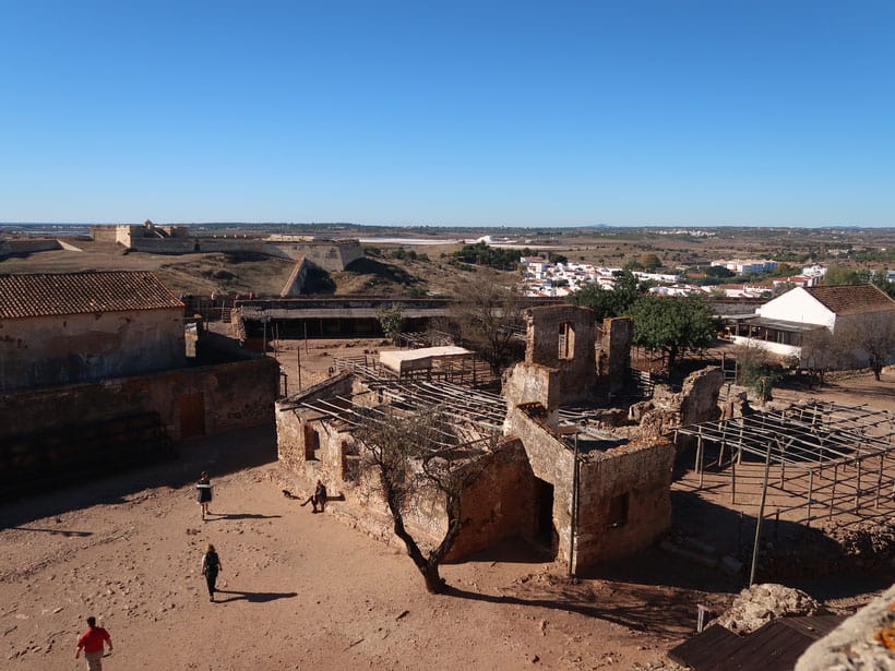 fun things to do in algarve, view of Castelo de Castro Marim