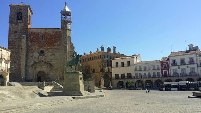 what to do in trujillo, spain, things to do, food, restaurant, where to stay, extremadura, visit, hotel, cheap, madrid, barcelona, conquistador, train, pizarro, caceres, plasencia, accommodation, definition, how to get there