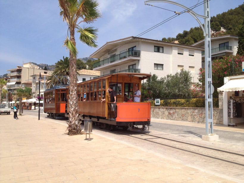 where to stay in spain, hotel, resort, spain, travel, blogger, recommend cheap, budget, deal, best place to stay, holiday letting, villa, barcelona, costa del sol, ibiza, luxury, accommodation, spanish, apartment, sef-catering, soller, palma
