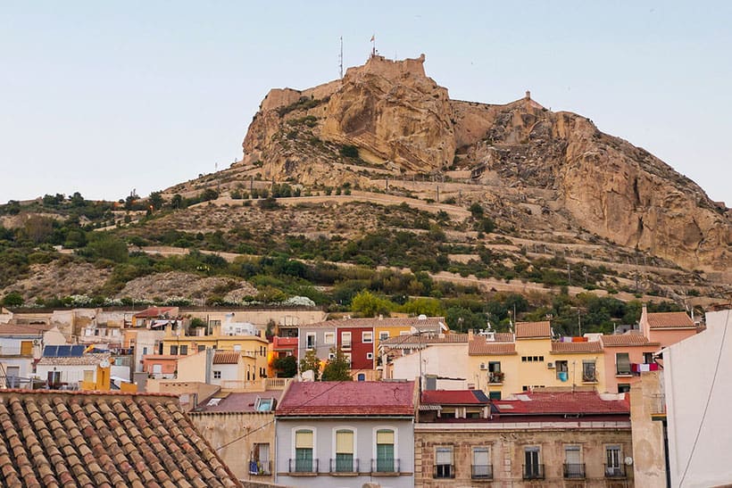 where to stay in spain, hotel, resort, spain, travel, blogger, recommend cheap, budget, deal, best place to stay, holiday letting, villa, barcelona, costa del sol, ibiza, luxury, accommodation, spanish, apartment, self-catering, alicante, valencia, airpo