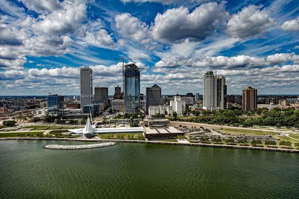 Unique Things to do in Milwaukee, aerial view of milwaukee