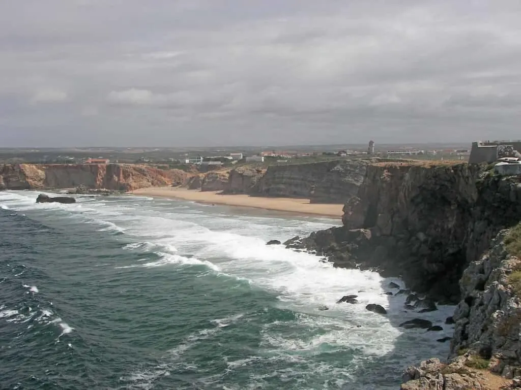 what to see in the algarve, coast of cabo sao vinvente just before dusk