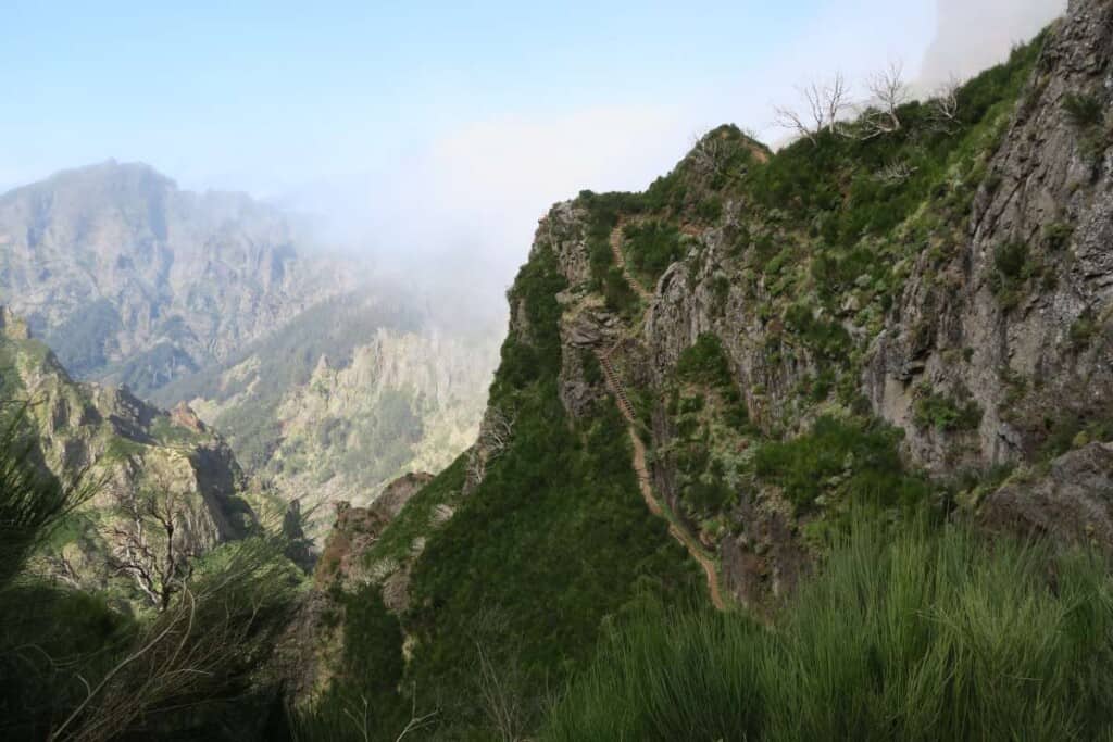 top things to do in madeira, hiking in madeira, 25 fontes, water fall, traditional huts, funchal, what to do in madeira, pico do arieiro, pico ruivo