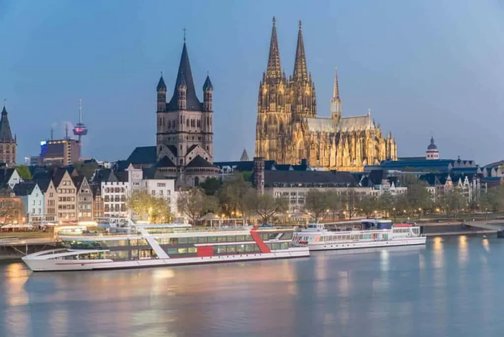 best european christmas market cruises, german christmas market cruises, romatic rhine, christmas market cruises on the rhine, christmas market cruises on the danube, nurnberg, bruges, southampton