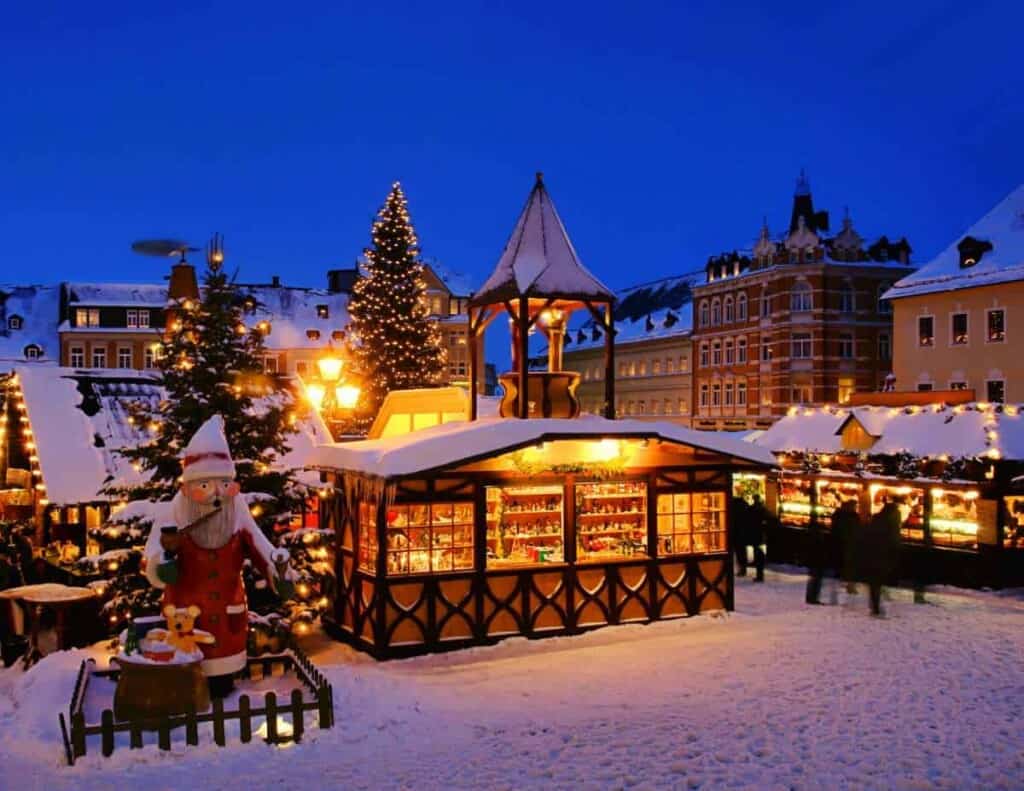 best european christmas market cruises, german christmas market cruises, romatic rhine, christmas market cruises on the rhine, christmas market cruises on the danube, nurnberg, bruges, southampton