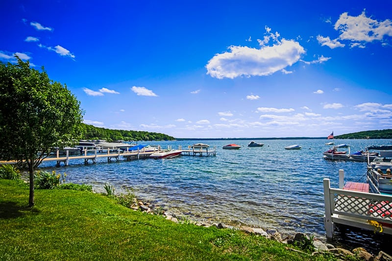 Lake Geneva activities for couples, view of several boats on Lake Geneva, Wisconsin