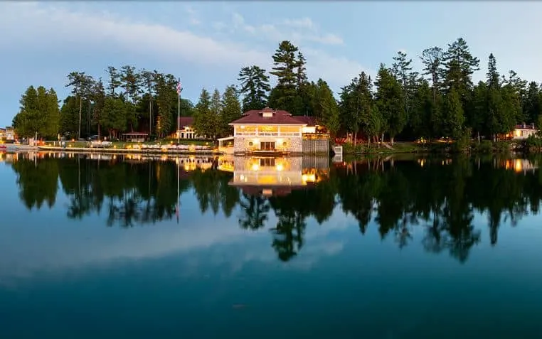 Best Resorts in Northern Wisconsin, Beautiful lakeside view of gordon lodge resort