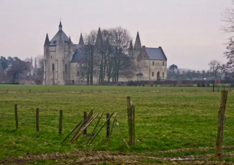 Best Hiking Trails in Flanders Region, Belgium, Vlaanderenroute, Church view in the middle of the field