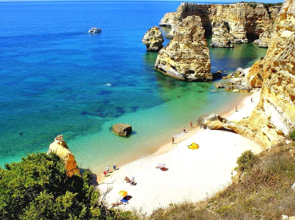 Best Beaches in Algarve, best view of Praia de Marinha, Lagoa