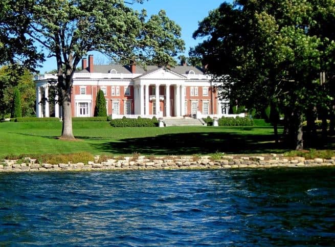 romantic hotels in Lake Geneva, lake side view of the historic Maxwell Mansion in Lake Geneva, Wisconsin