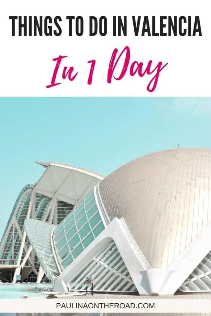 Are you wondering how to spend 1 Day in Valencia? This Valencia One-Day itinerary takes you in no-time to the best places in Valencia and shows you the best things to do in Valencia if you only have one day in Valencia, Spain. Find out about the best things to eat, monuments and sights. And of course, you can't skip Valencia's beaches! Fall in love with Valencia, Espana and spend an unforgettable trip to Valencia, Spain. #spain #valencia #1dayinvalencia #onedayinvalencia #paellavalencia #beach