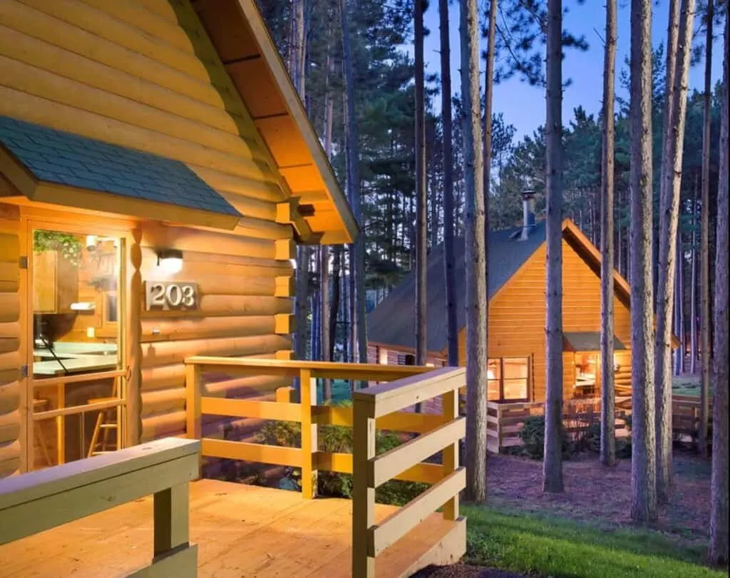 Wisconsin Dells Cabins with Hot Tubs, a facade of a cabin at the christmas mountain village resort