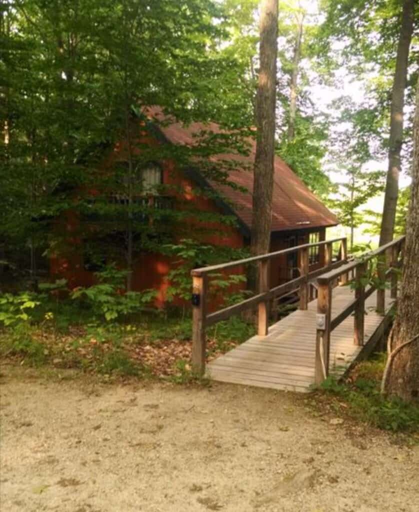 peace and tranquility cabin in wisconsin