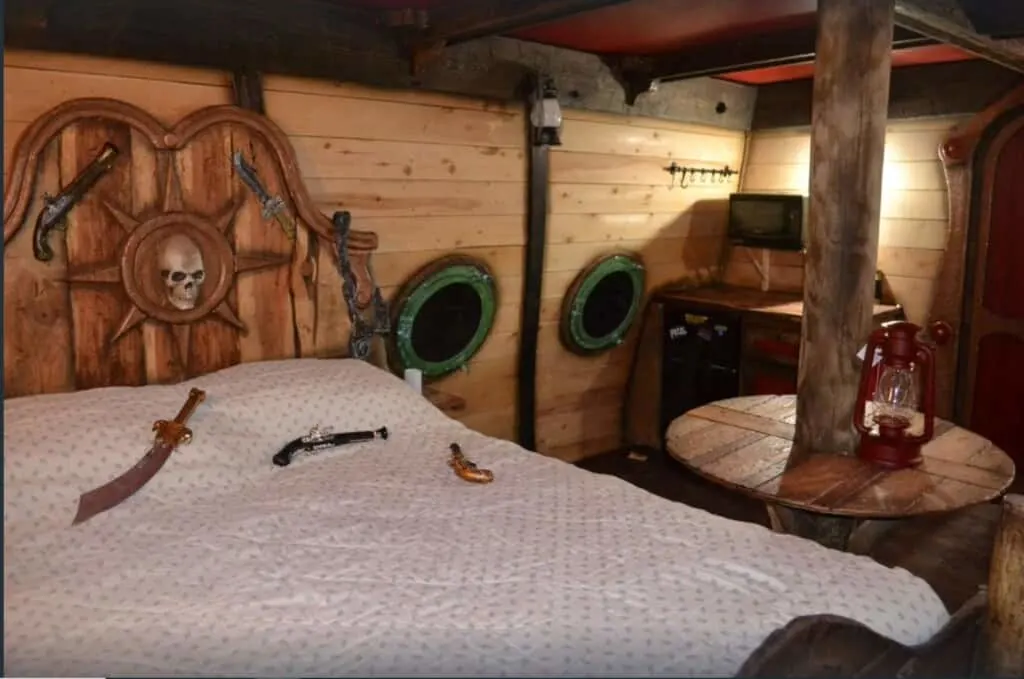 best airbnb in wisconsin dells pirate ship