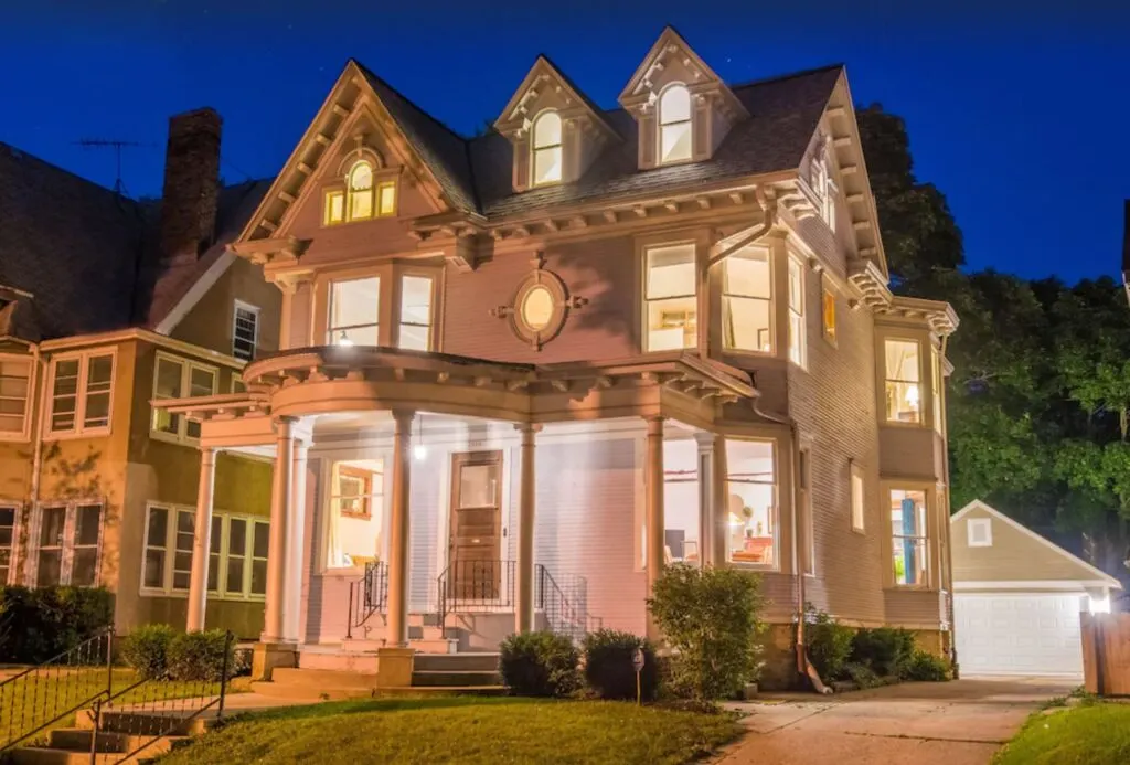 historic victorian house milwaukee