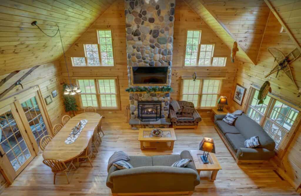 log cabin baraboo wisconsin dells, one of the best family cabins in Wisconsin