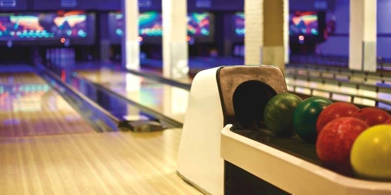 best things to do in Milwaukee for couples, bowling lane with balls