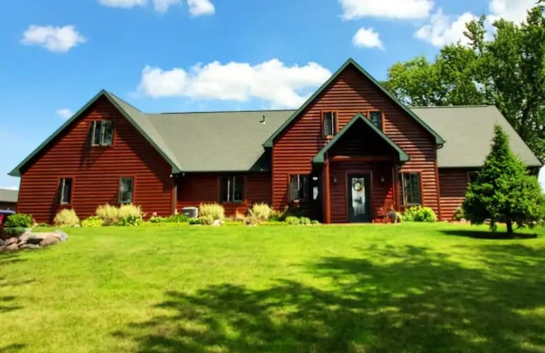 Best Wisconsin Cabin with Hot Tub For Families, front view of Large Cozy Cabin