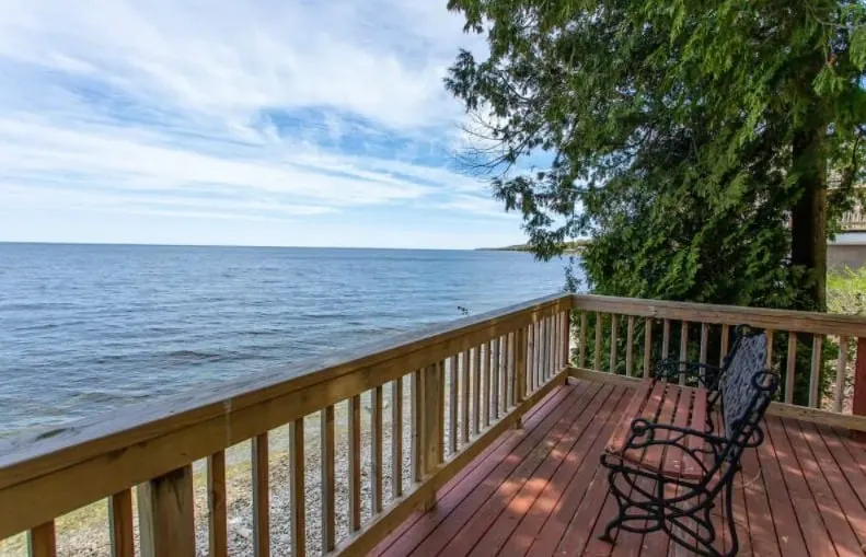 Door county cabin in the woods, Waterside deck, perfect for watching the sunset