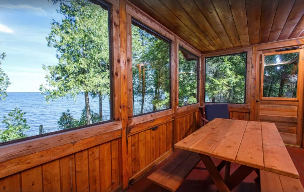 door county cabin at the beach with water views