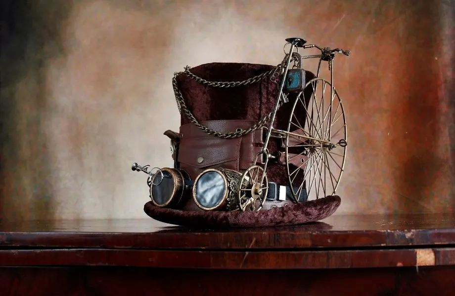 steampunk hat with big googles, wheel, padlock and chains; help out a speampunk inventor at this Wisconsin Dells escape room