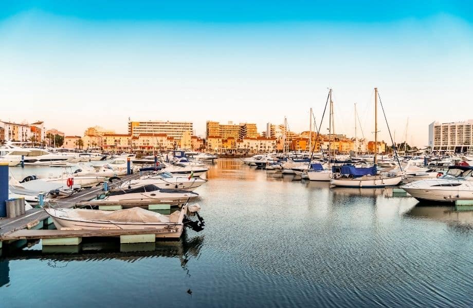 what to do in vilamoura portugal, marina of Vilamoura at sunrise