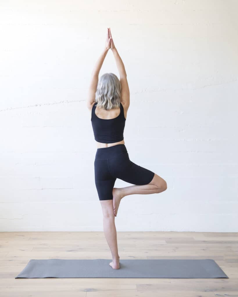 Made Trade Yoga Clothes - 15 Lovely Brands for Sustainable Yoga Clothes