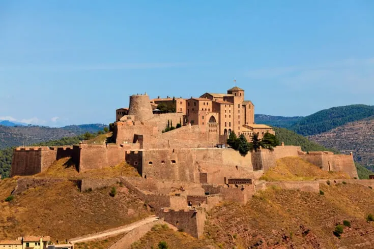 Castle-of-Cardona-Spain-735x490.jpg