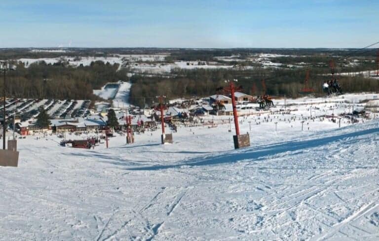 Wilmot Mountain Kenosha County, a place with some of the best winter resorts in Wisconsin