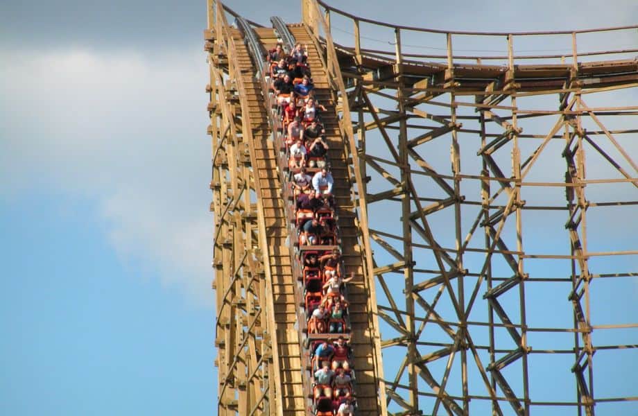 best kids outdoor activities in milwaukee, people riding on a roller coaster