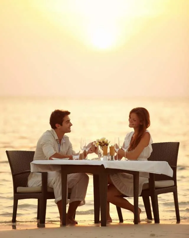 romantic things to do in boa vista cape verde, couple having a romantic dinner and sunset on the beach