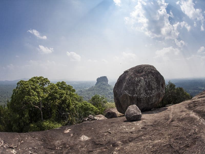 Pidurangala Rock, view on lion's rock