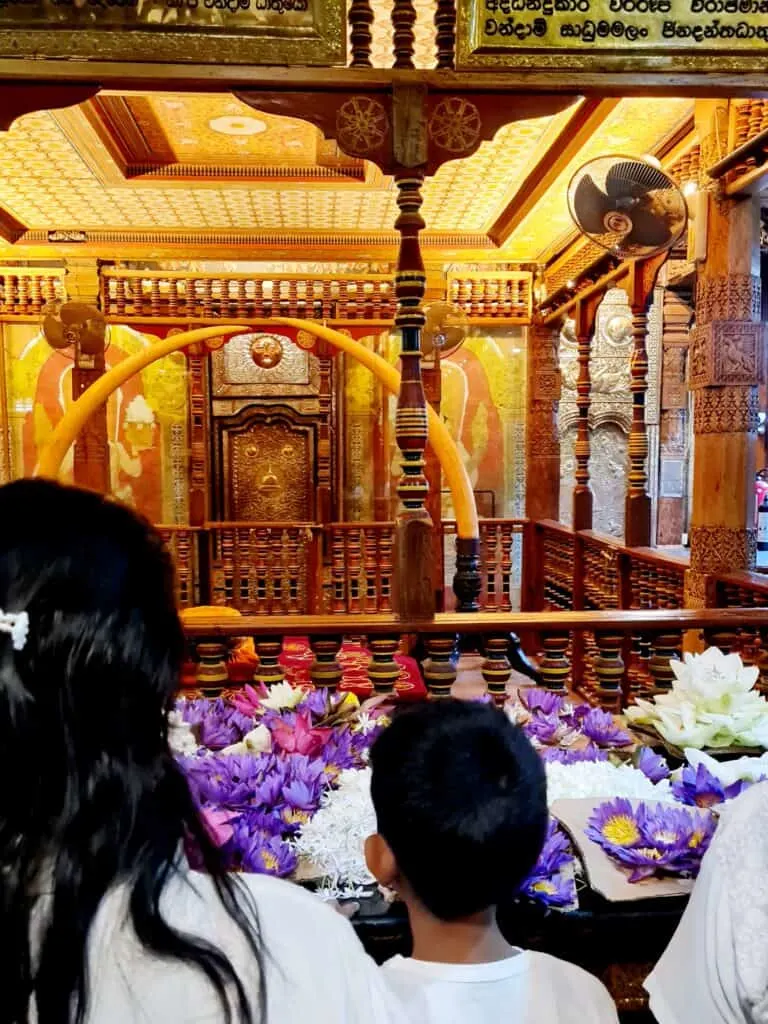 temple of tooth relic kandy - 10 Best Historical Places in Sri Lanka