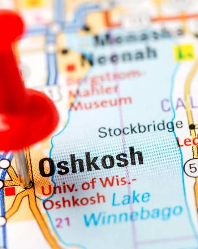 Amazing things to do in Oshkosh Wisconsin, Close up of map showing Oshkosh with red pin stuck in it