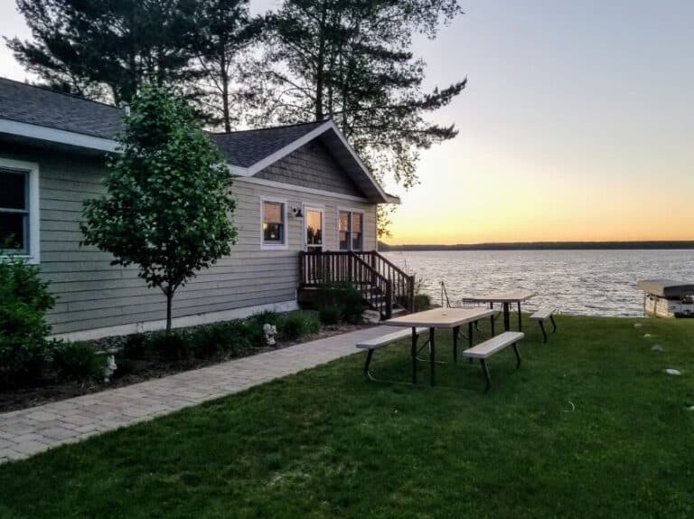 13 Best Lake Cabins in Wisconsin