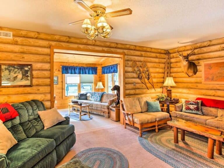 12 Great Rustic Cabin Rentals In Wisconsin Paulina on the road