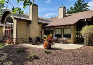 10 Best Wisconsin Dells Resorts for Adults - Paulina on the road