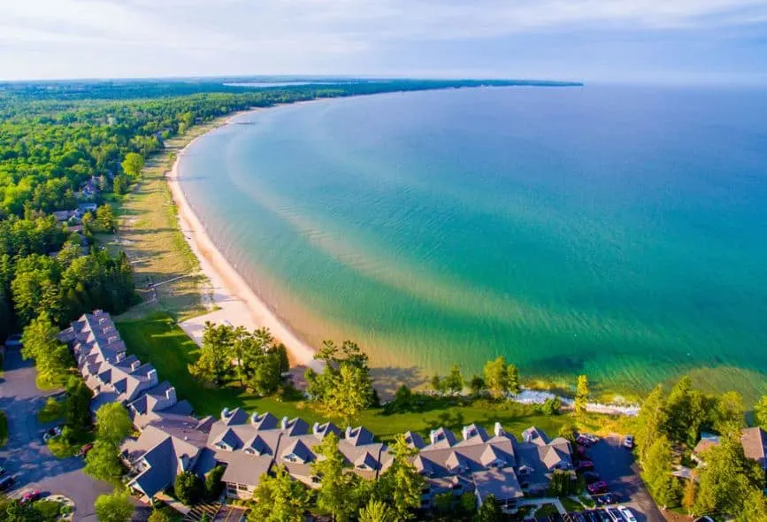 aerial view of one of the best luxury resorts in Door County on the water, the Glidden Lodge Beach Resort overlooking lake Michigan in Sturgeon Bay, Wisconsin