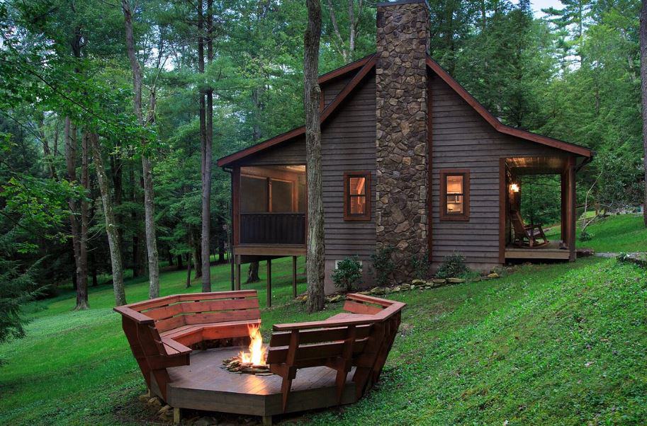 wooden cabin surrounded by nature at Gateway Lodge in Land O' Lakes, Wisconsin